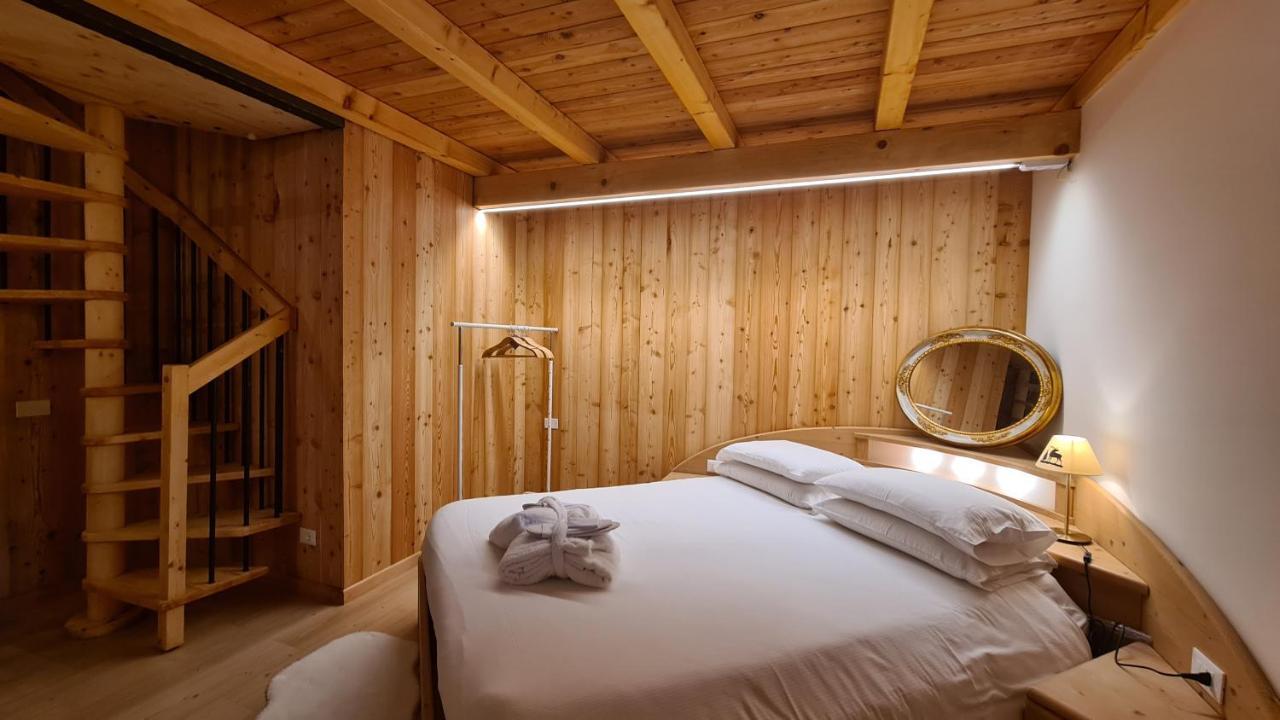 Baita Pra Petina Pale Di San Martino Siror Luaran gambar