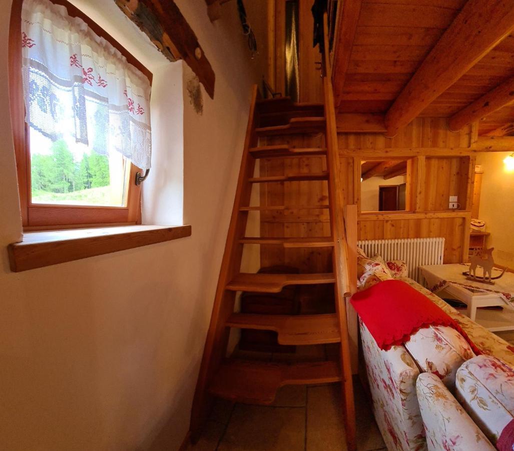 Baita Pra Petina Pale Di San Martino Siror Luaran gambar